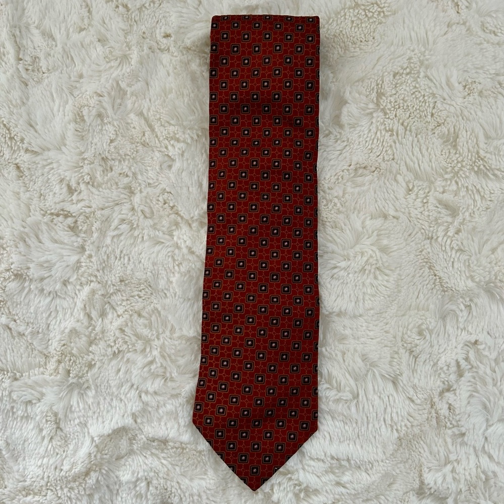Elegant Rust Patterned Men's Tie